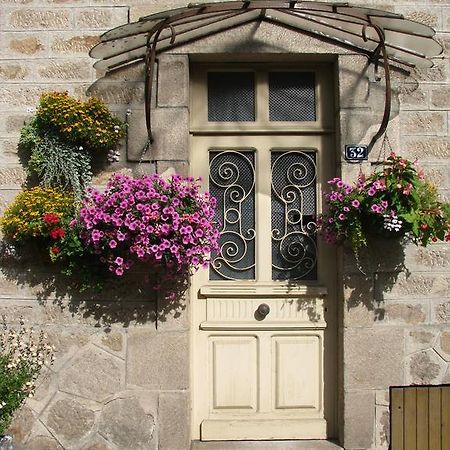 Bed and Breakfast Chambre D'Hotes Des Monedieres Treignac Exterior foto